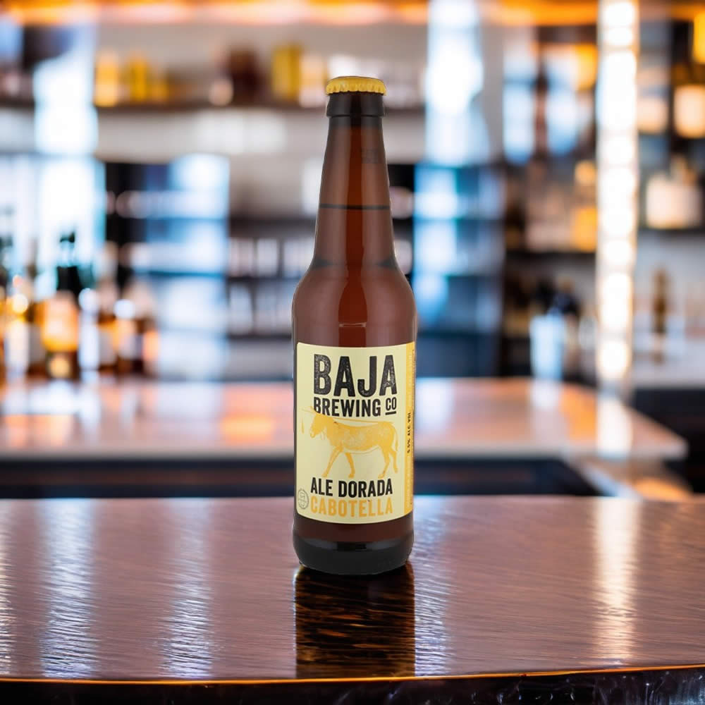 Cerveza Baja Brewing Cabotella en una barra