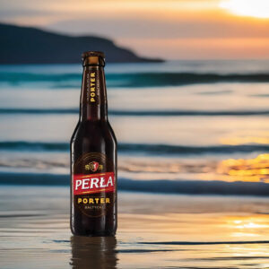 Cerveza Perla Porter en orilla de mar