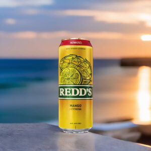 Cerveza Redd´s Mango con fondo de playa