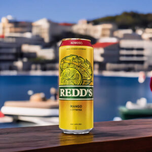 Cerveza Redd´s Mango en balcón de playa