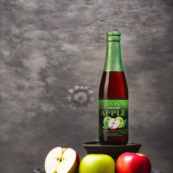 Cerveza Lindemans Apple con manzanas