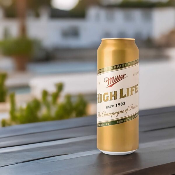 Cerveza Miller High Life en mesa de jardín