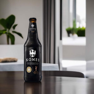 Cerveza Komes Porter Baltycki en mesa de sala
